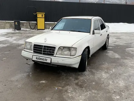 Mercedes-Benz E 280 1994 года за 1 900 000 тг. в Алматы – фото 2