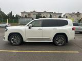 Toyota Land Cruiser 2023 года за 42 500 000 тг. в Алматы – фото 2