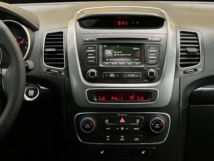 Kia Sorento 2014 года за 8 300 000 тг. в Актобе – фото 6