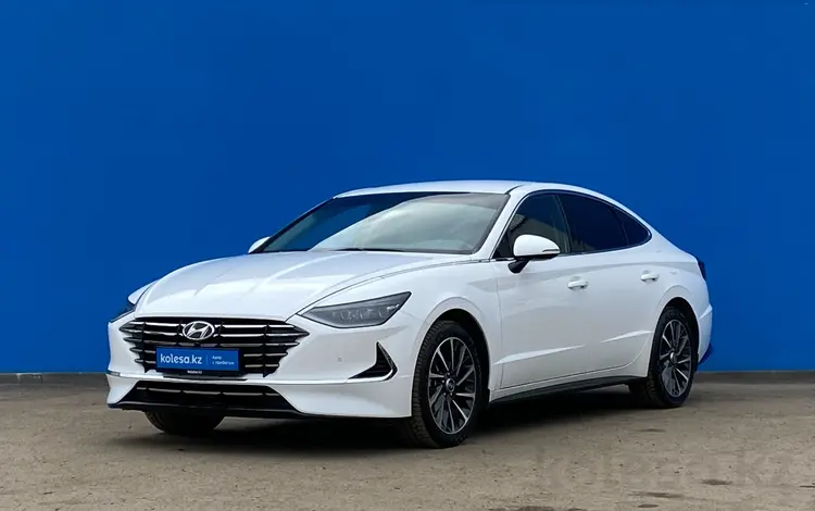 Hyundai Sonata 2023 годаүшін13 800 000 тг. в Алматы