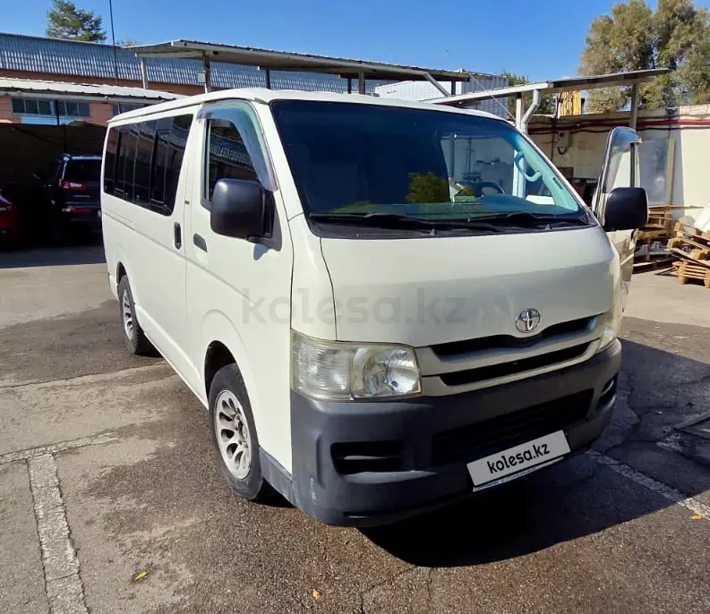 Toyota HiAce, 2008