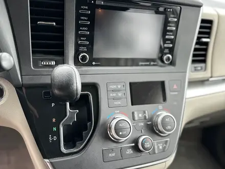 Toyota Sienna 2019 года за 14 300 000 тг. в Актау – фото 11