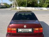 Volkswagen Vento 1993 года за 1 500 000 тг. в Шымкент – фото 4