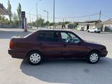 Volkswagen Vento 1993 года за 1 500 000 тг. в Шымкент – фото 3