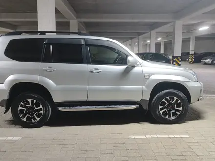 Toyota Land Cruiser Prado 2006 года за 13 000 000 тг. в Актау