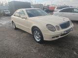 Mercedes-Benz E 200 2001 годаfor555 000 тг. в Астана