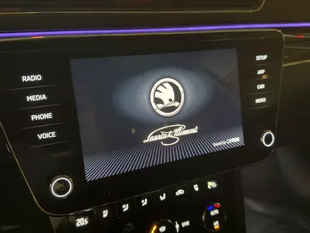 Skoda Superb 2020 года за 14 500 000 тг. в Алматы – фото 13