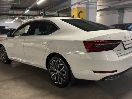 Skoda Superb 2020 года за 14 500 000 тг. в Алматы – фото 8