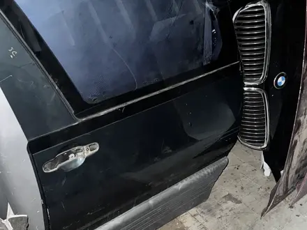 Раздвижная дверь Toyota Estima Lucida за 25 000 тг. в Алматы