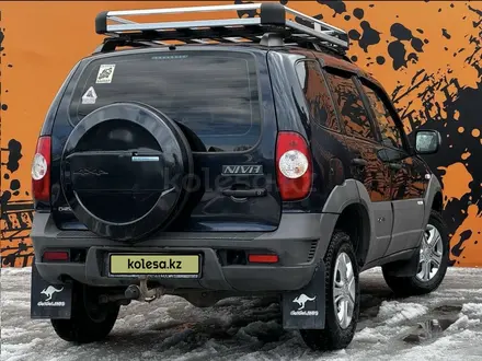 Chevrolet Niva 2014 года за 3 890 000 тг. в Караганда – фото 3