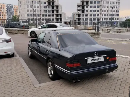 Mercedes-Benz E 200 1995 года за 1 500 000 тг. в Алматы – фото 5