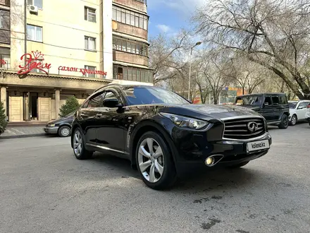 Infiniti QX70 2016 года за 12 950 000 тг. в Алматы – фото 12