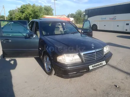 Mercedes-Benz C 230 1997 года за 2 300 000 тг. в Караганда – фото 16