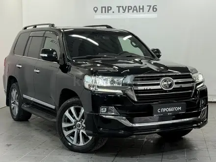 Toyota Land Cruiser Luxe 2019 года за 40 000 000 тг. в Астана – фото 19