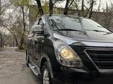 Hyundai Starex 2017 года за 9 800 000 тг. в Алматы