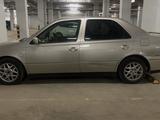 Toyota Vista 1998 года за 2 500 000 тг. в Астана – фото 3