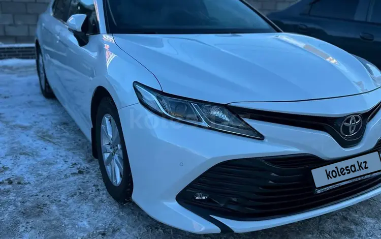 Toyota Camry 2018 года за 11 700 000 тг. в Астана