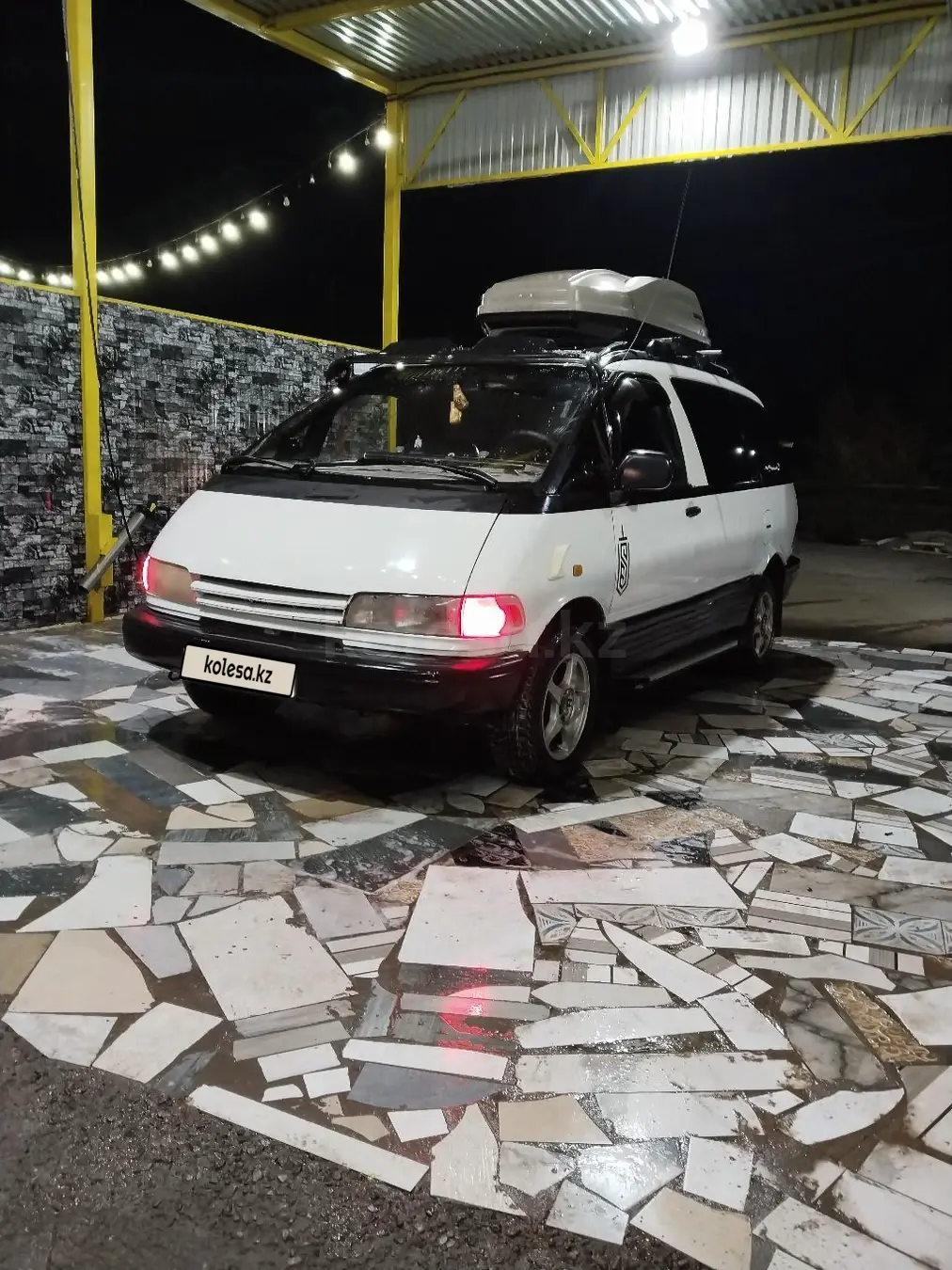 Toyota Previa, 1993
