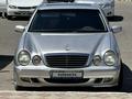 Mercedes-Benz E 320 2000 годаfor5 900 000 тг. в Актобе – фото 12