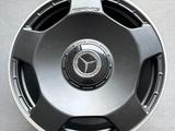 Оригинальные диски AMG R22 на Mercedes G-Classe W463 Мерседес за 1 200 000 тг. в Алматы – фото 2