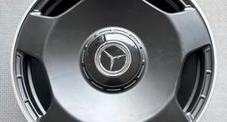 Оригинальные диски AMG R22 на Mercedes G-Classe W463 Мерседес за 1 200 000 тг. в Алматы – фото 2