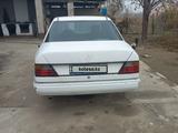 Mercedes-Benz E 200 1992 годаүшін500 000 тг. в Жетысай – фото 4