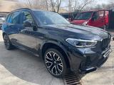 BMW X5 M 2022 года за 70 000 000 тг. в Алматы