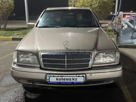 Mercedes-Benz C 220 1994 года за 2 500 000 тг. в Караганда – фото 4