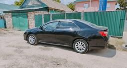 Toyota Camry 2013 года за 7 600 000 тг. в Актобе – фото 4