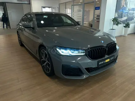 BMW 530 2021 года за 27 700 000 тг. в Астана