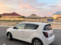 Chevrolet Aveo 2013 года за 2 450 000 тг. в Актау – фото 2