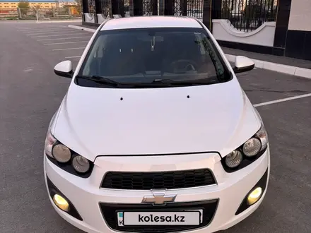 Chevrolet Aveo 2013 года за 2 450 000 тг. в Актау – фото 4