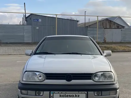 Volkswagen Golf 1993 года за 2 800 000 тг. в Костанай