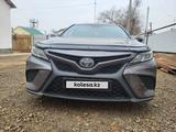 Toyota Camry 2018 года за 7 500 000 тг. в Атырау