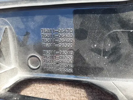 Накладка на крышку багажника Toyota Camry 50 за 20 000 тг. в Семей – фото 5