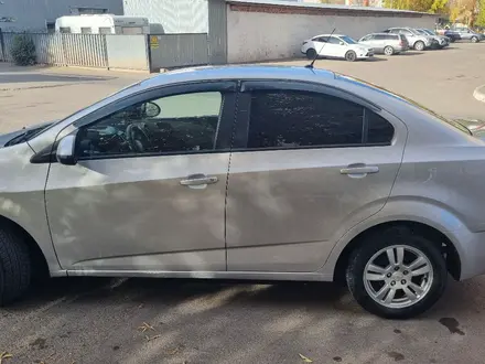 Chevrolet Aveo 2015 года за 3 700 000 тг. в Астана – фото 4