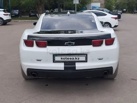 Chevrolet Camaro 2010 года за 14 000 000 тг. в Астана – фото 5