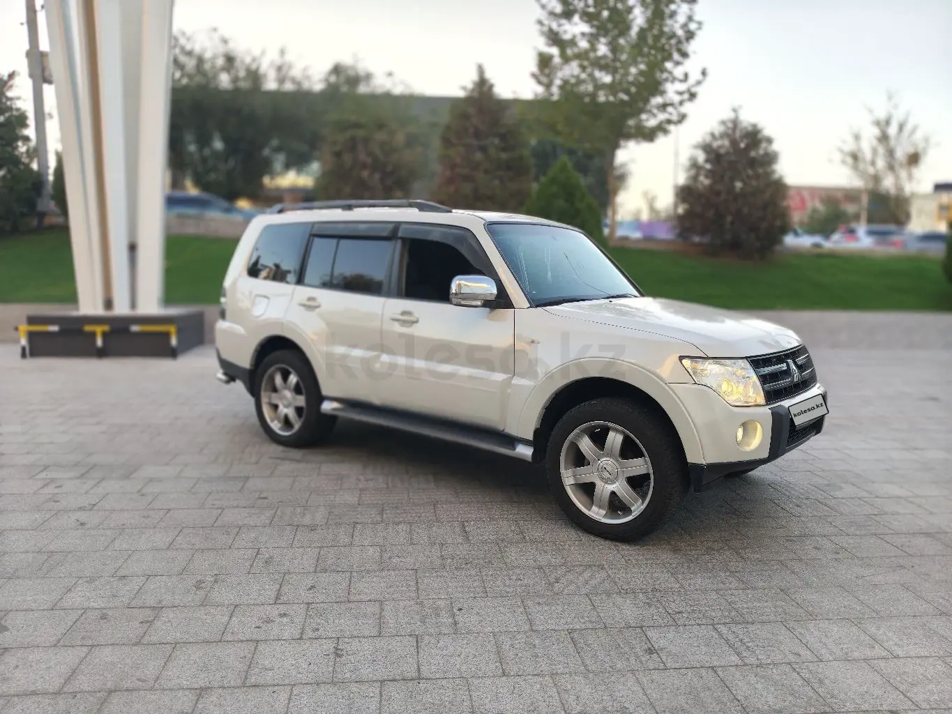 Mitsubishi Pajero, 2008