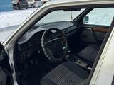 Mercedes-Benz E 200 1993 года за 1 600 000 тг. в Алматы – фото 5