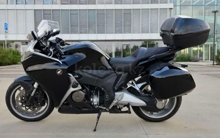 Honda  VFR 1200 2017 года за 4 850 000 тг. в Петропавловск