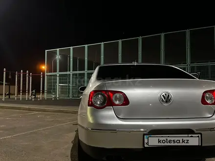 Volkswagen Passat 2005 года за 4 100 000 тг. в Астана – фото 11