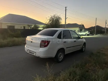 ВАЗ (Lada) Granta 2190 2014 года за 1 800 000 тг. в Атырау – фото 3