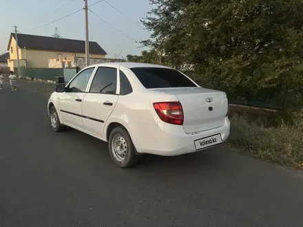 ВАЗ (Lada) Granta 2190 2014 года за 1 800 000 тг. в Атырау – фото 4
