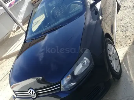 Volkswagen Polo 2015 года за 4 000 000 тг. в Атырау – фото 4