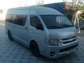 Toyota HiAce, 2014