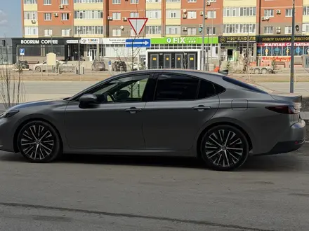 Toyota Camry 2024 года за 26 000 000 тг. в Актобе – фото 13