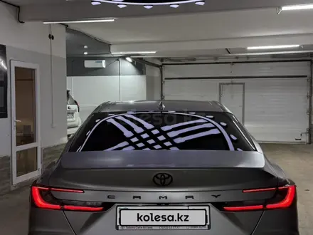 Toyota Camry 2024 года за 26 000 000 тг. в Актобе – фото 6