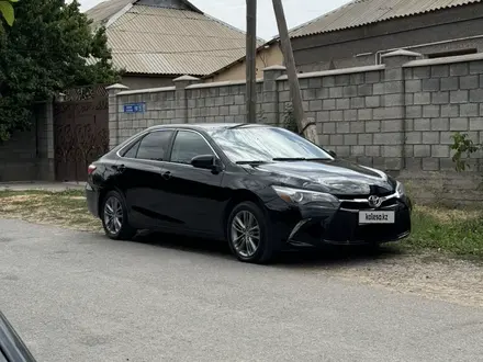 Toyota Camry 2015 года за 8 490 000 тг. в Шымкент – фото 2