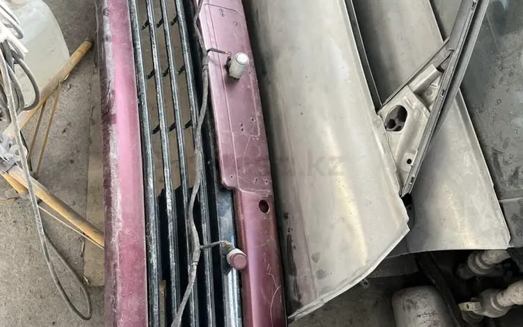Передний бампер с парктрониками на W210 за 25 000 тг. в Караганда