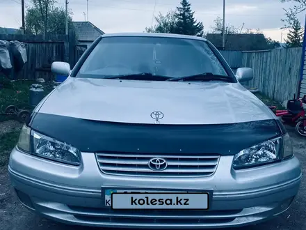 Toyota Camry 1999 года за 2 700 000 тг. в Усть-Каменогорск